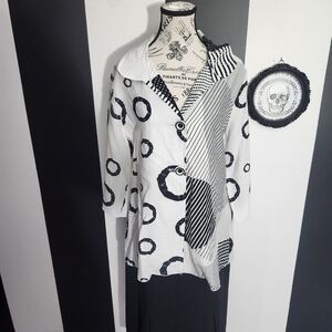 Stylish Black and White Button Down Shirt